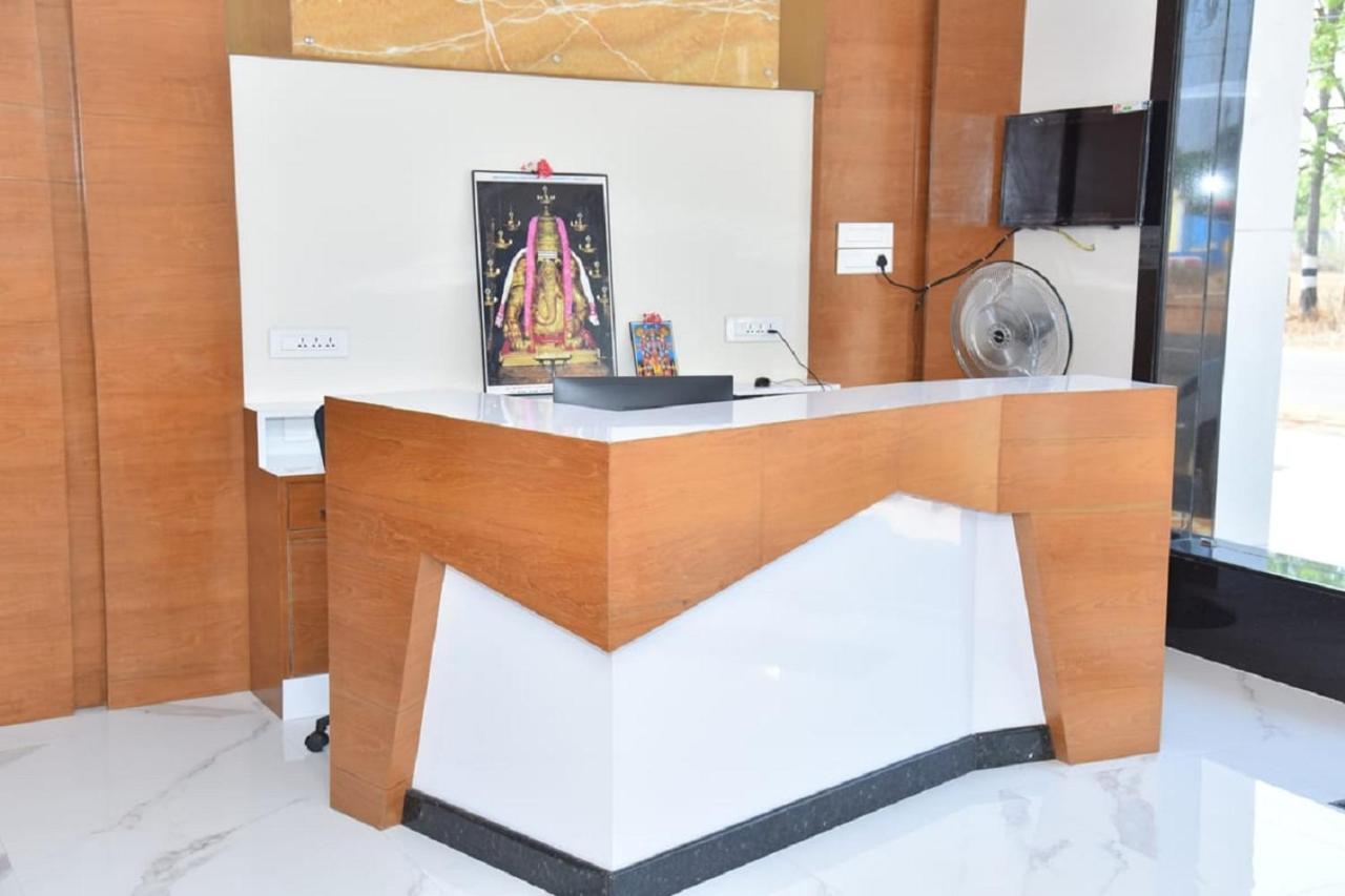 Ganesh Meridian Tiruppattur Exterior foto